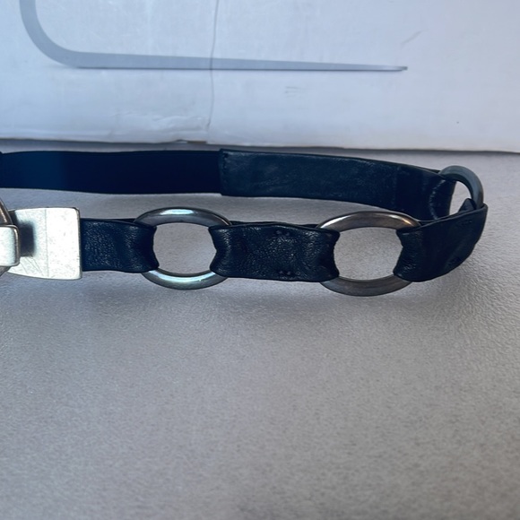 Mod Dep 7832 Women’s Black Leather silver Buckle Belt 32” - Picture 3 of 7